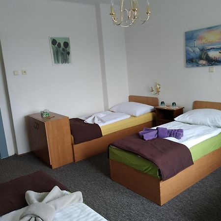Hotel Orbis Prag Zimmer foto